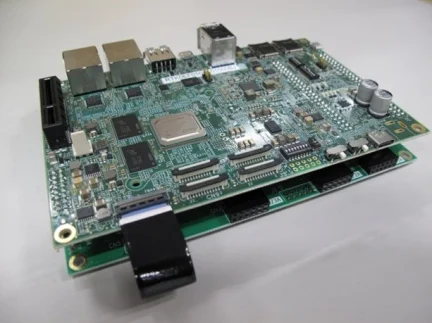 A picture of the RZ/V2H Evaluation Board Kit board