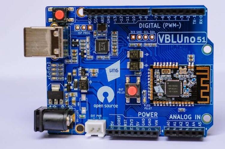 A picture of the nRF51-VBLUno51 board